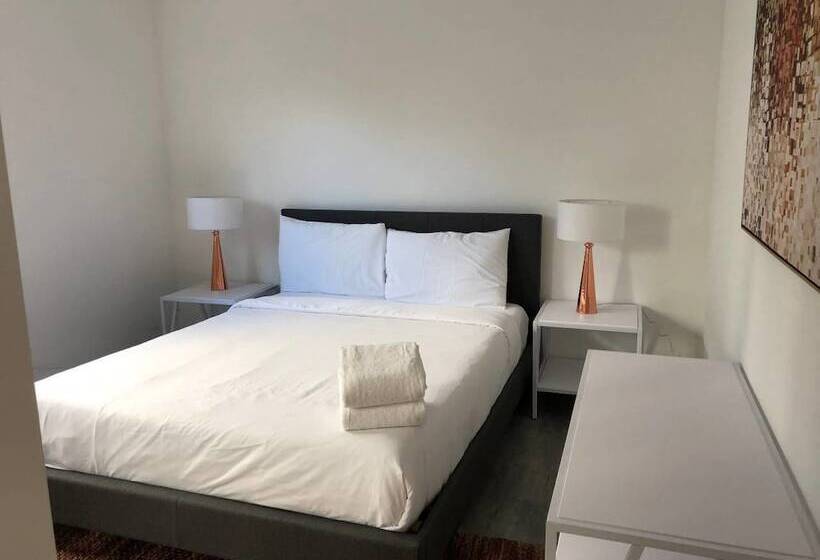 Brand New Luxury Spacious 3bdr Townhome Close To 3rd St