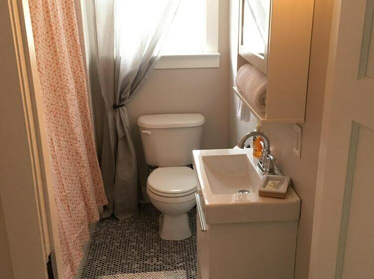 Lake Michigan Beach Cottages