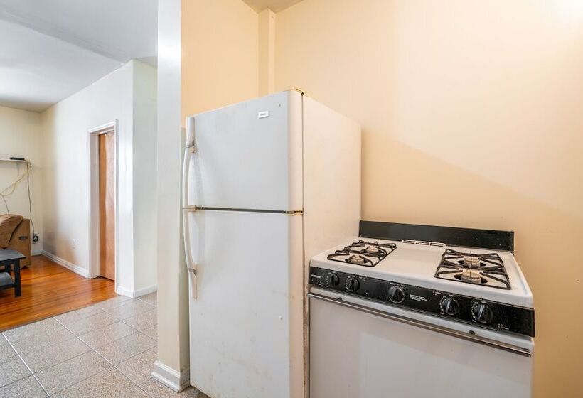 بنسيون Furnished Eastern Parkway Guest House