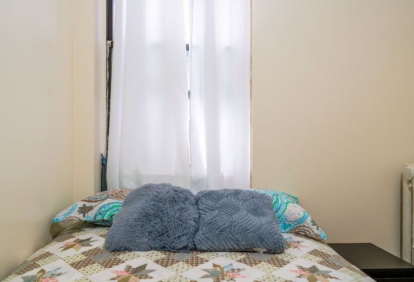 بنسيون Furnished Eastern Parkway Guest House