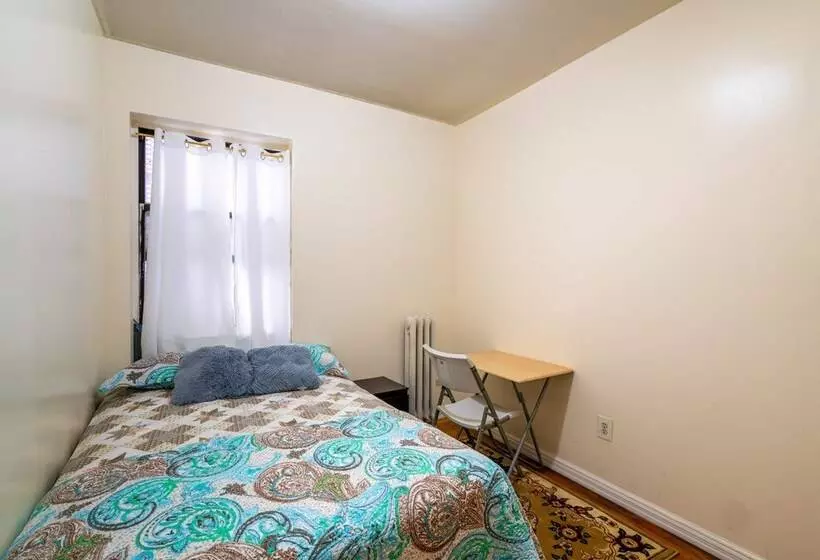 پانسیون Furnished Eastern Parkway Guest House