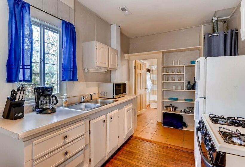 Sloan S Lake Solitude Intimate Carriage House