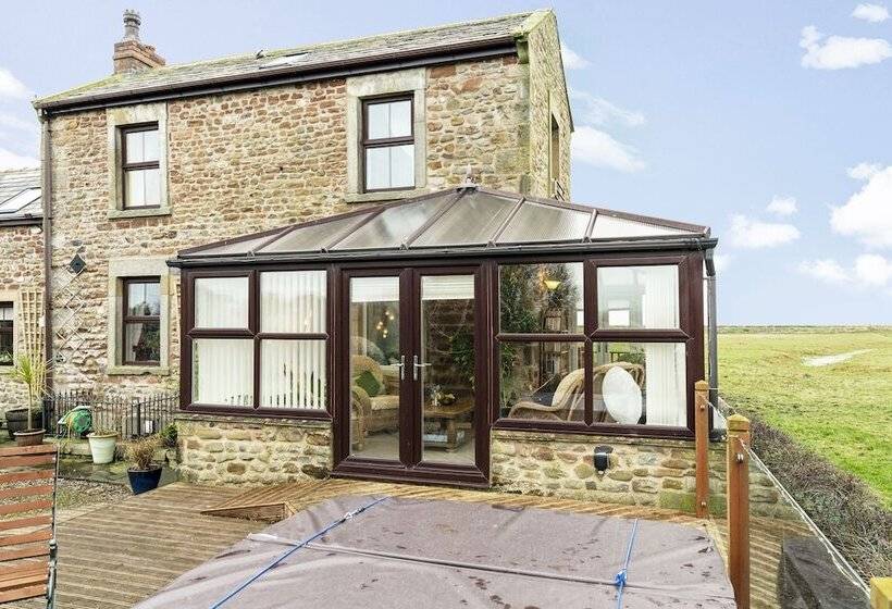 Stunning Coastal Country Cottage 2 Beds Sleeps 5