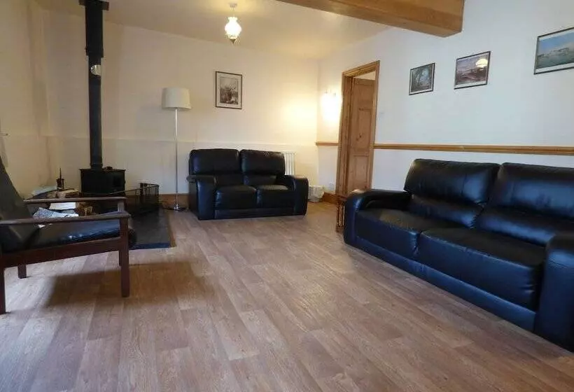 Court Farm Holiday Cottages