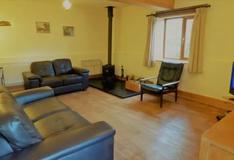 Court Farm Holiday Cottages