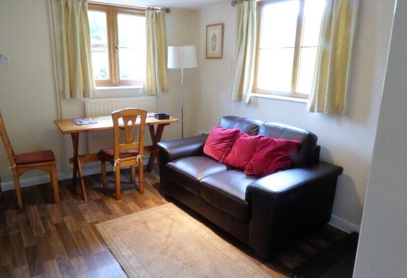 Court Farm Holiday Cottages