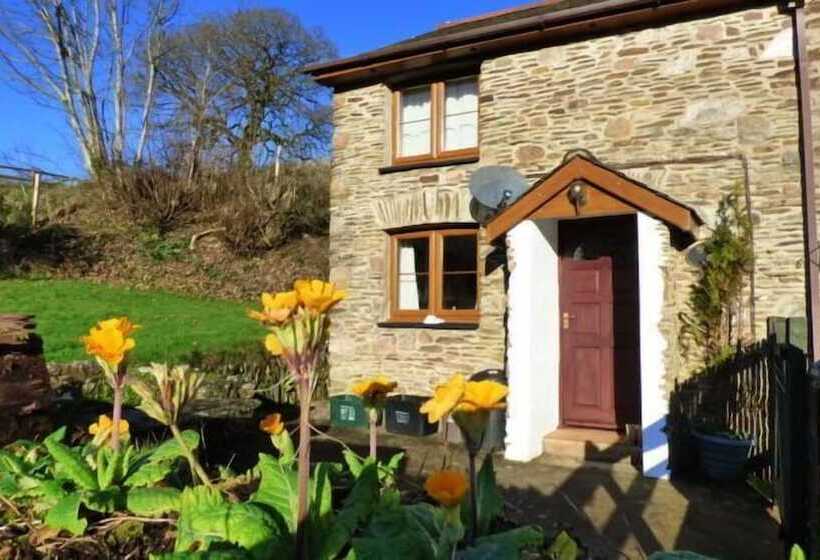 Court Farm Holiday Cottages