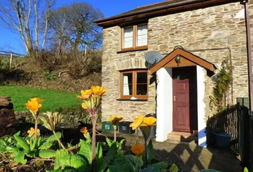 Court Farm Holiday Cottages