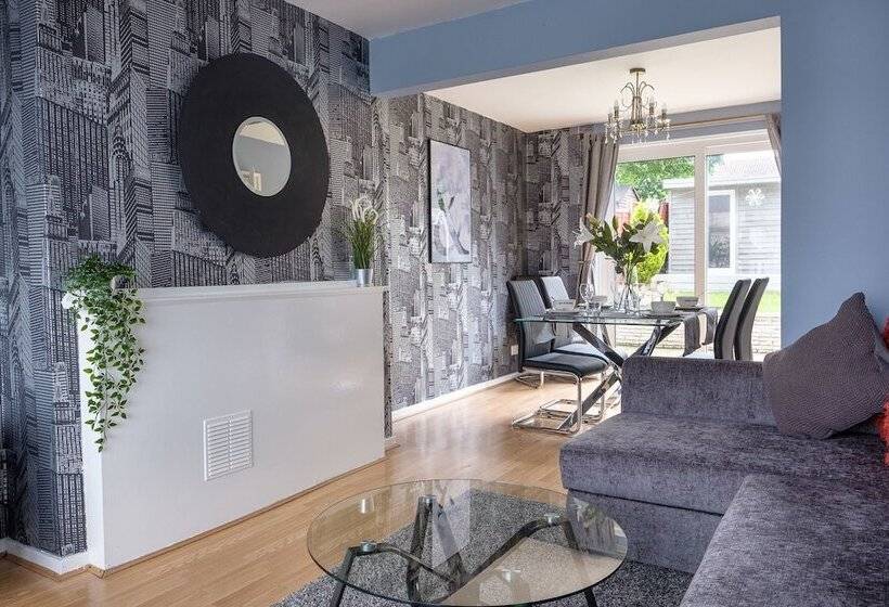 Dickens Suite  Cozy Suite 15min Close To Gatwick