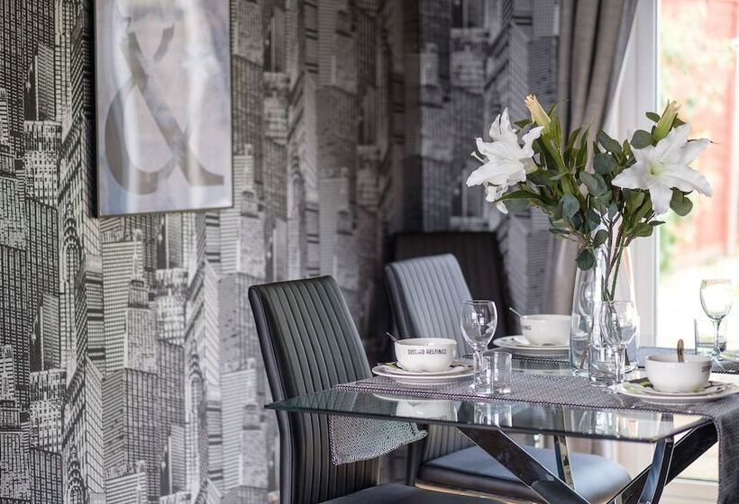 Dickens Suite  Cozy Suite 15min Close To Gatwick