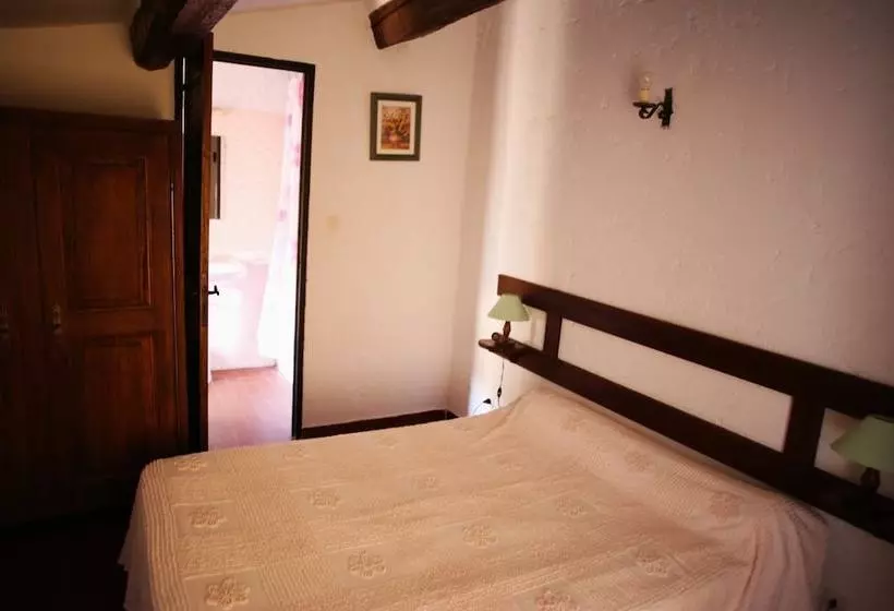 Hameau De Fontroussière