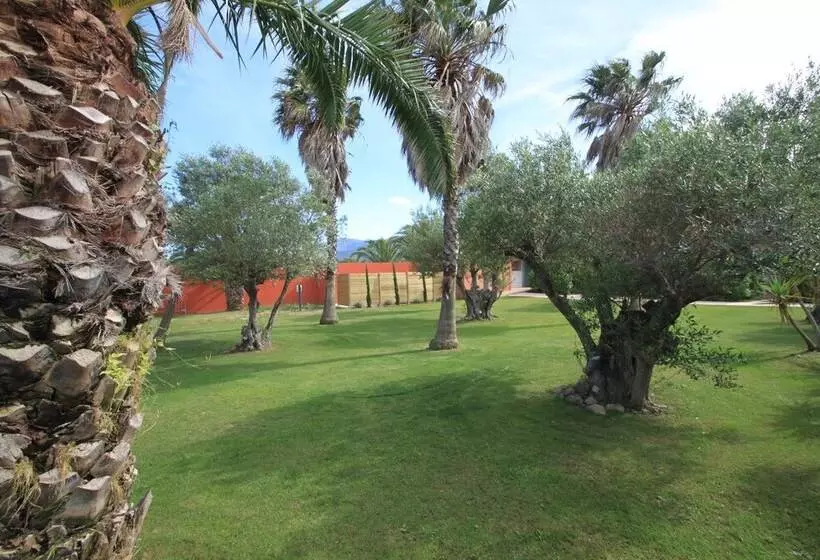 هتل Residence Antinea