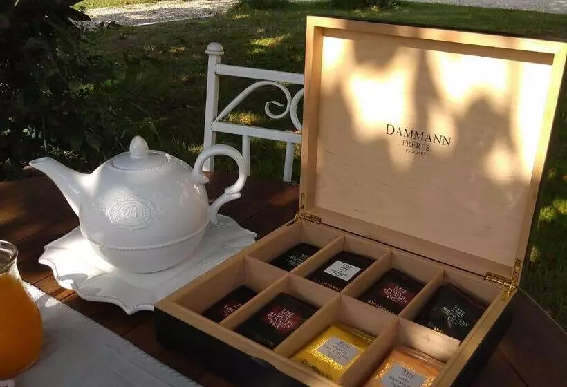 Majatalo Le Clos Du Cèdre