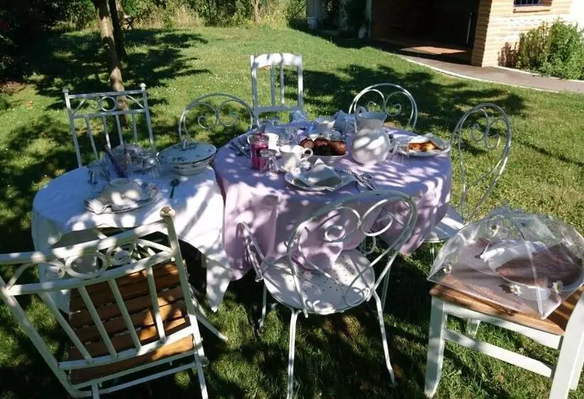 Majatalo Le Clos Du Cèdre