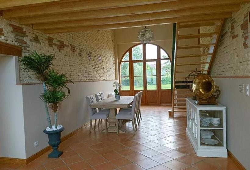 بنسيون Le Clos Du Cèdre