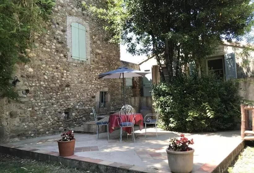 ペンション Les Gîtes Et La Chambre De Labahou Spa