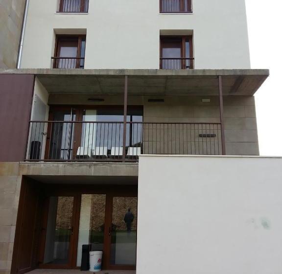 مبيت وإفطار Albergue San Jorge: Hospitality, Services & Events