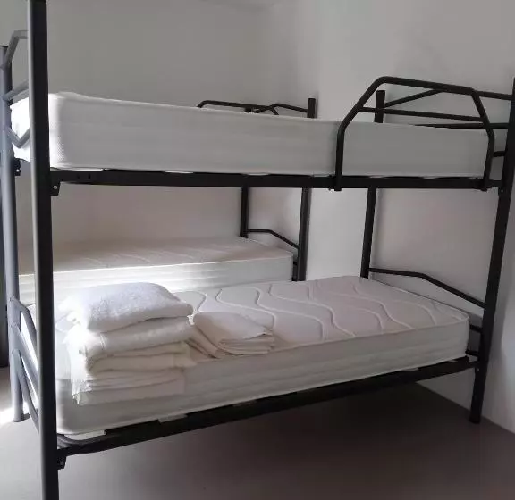 تختخواب و صبحانه Albergue San Jorge: Hospitality, Services & Events