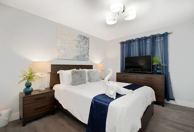 Comfortable Luxurious Home With Hot Tub, Near The Beach