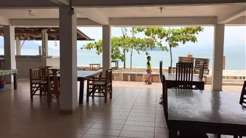 ホテル Labu Labi Residence