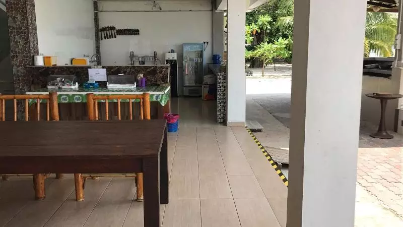 ホテル Labu Labi Residence