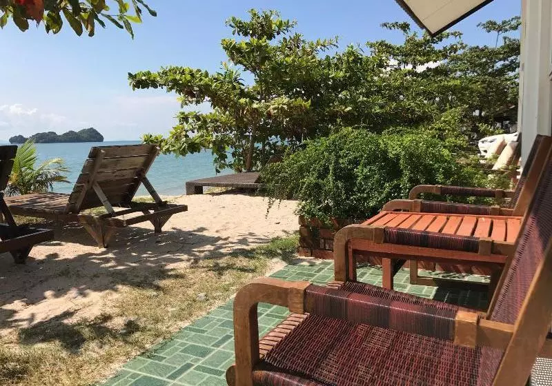 ホテル Labu Labi Residence