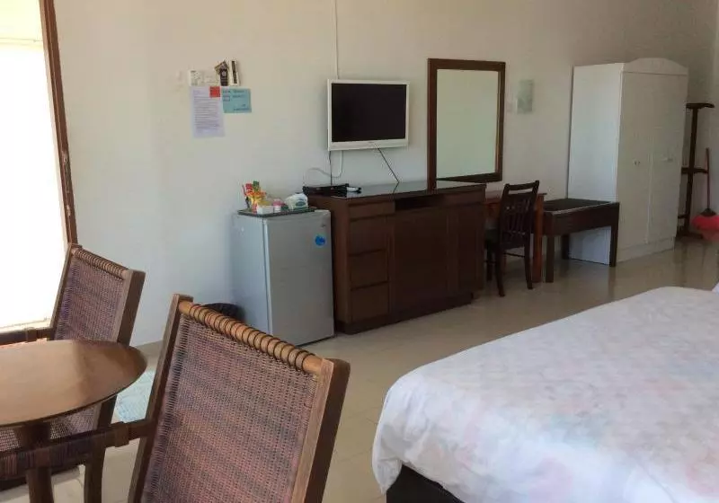 ホテル Labu Labi Residence