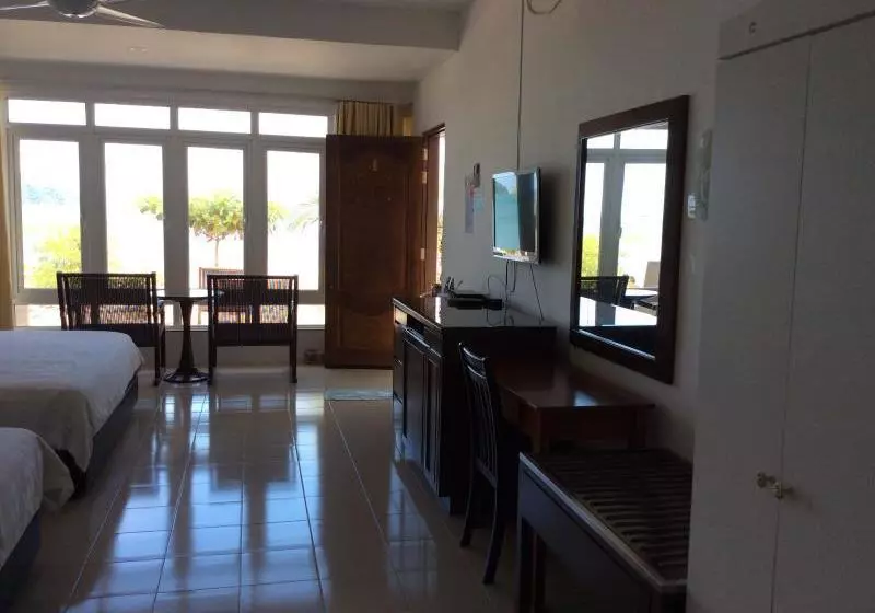 ホテル Labu Labi Residence