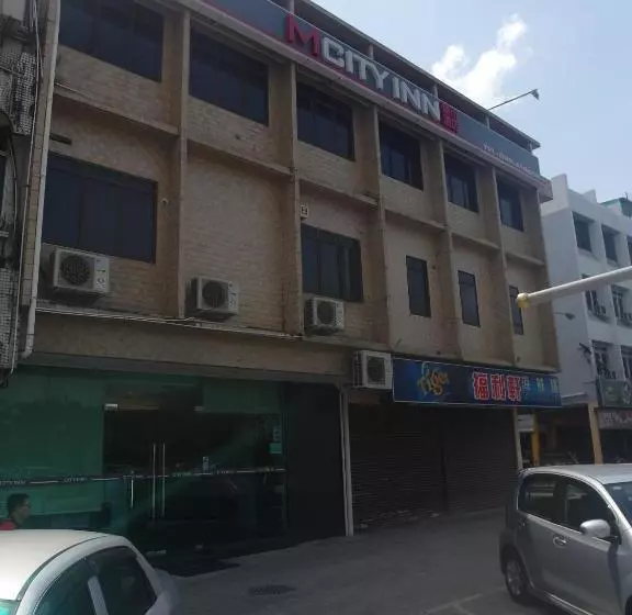 هتل Mcity Inn