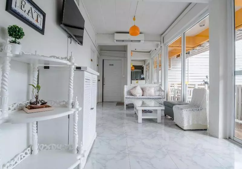 هتل Take A Rest Donmuang Residence