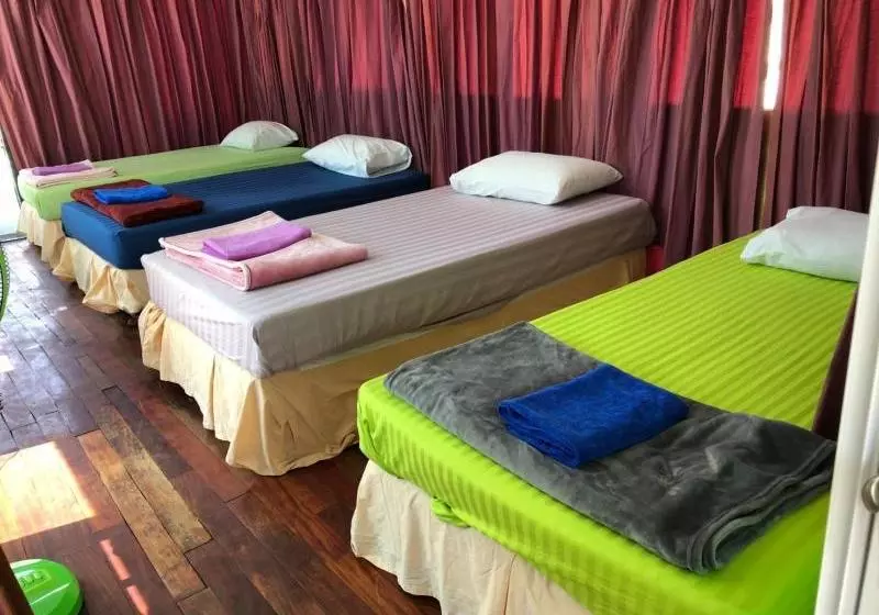 Hotelli The Point @ Airport