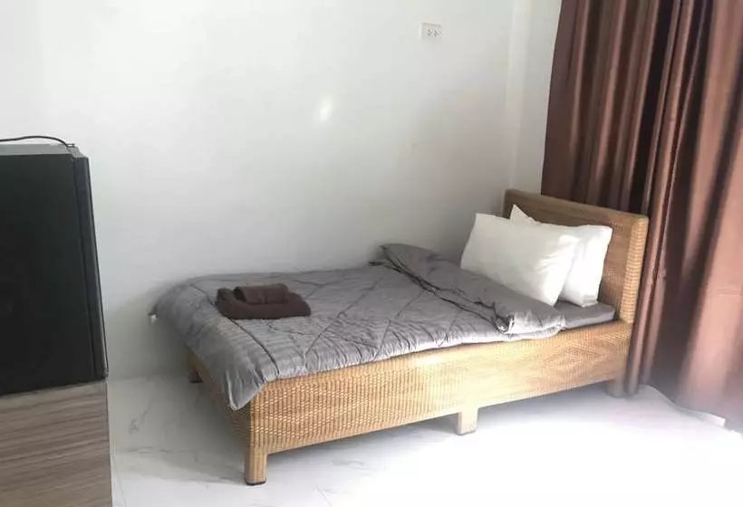 Hotelli The Point @ Airport