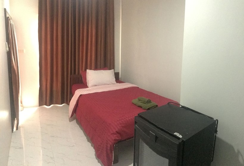 Hotel The Point @ Airport