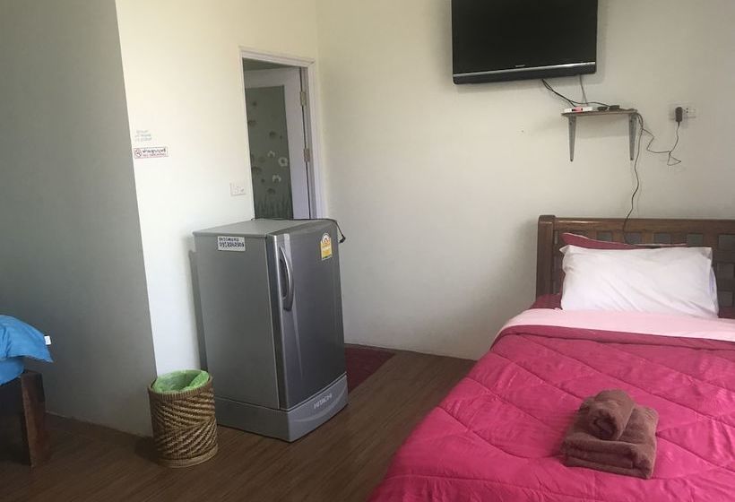 Hotel The Point @ Airport