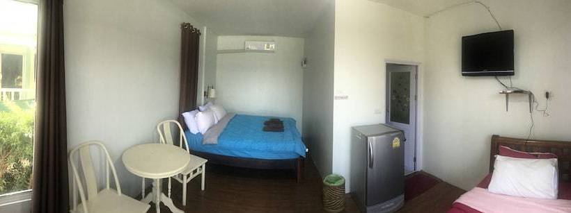 Hotel The Point @ Airport