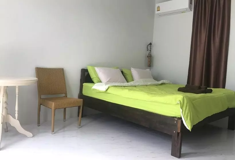 Hotelli The Point @ Airport