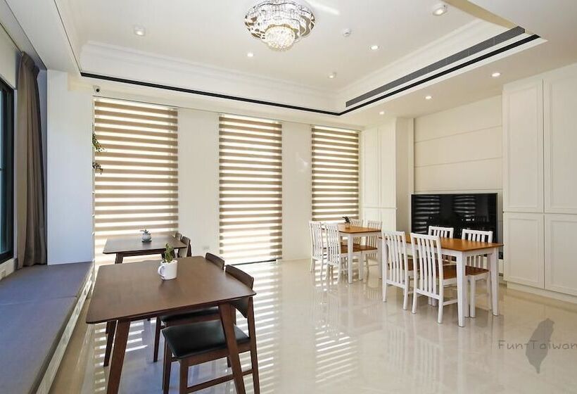 پانسیون Monet Garden B&b