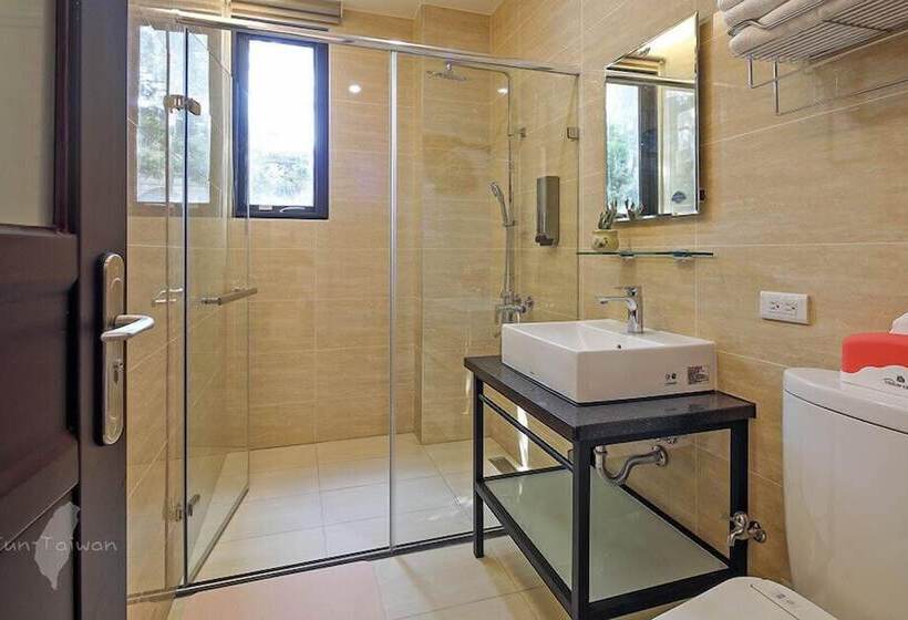 پانسیون Monet Garden B&b