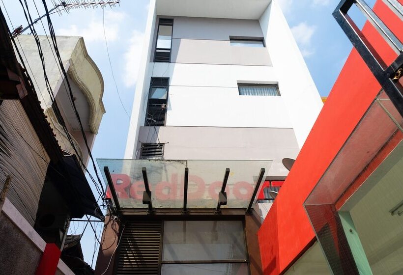 פנסיון Reddoorz Plus @ Sawah Besar