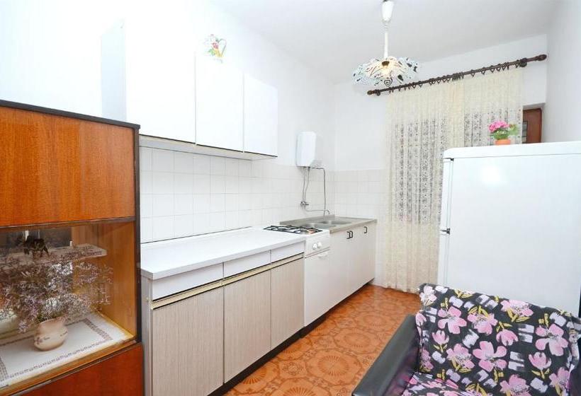 Apartments Goroslava