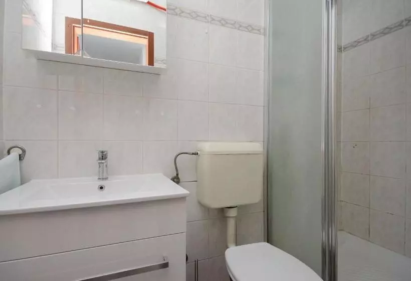 Apartments Snjezana