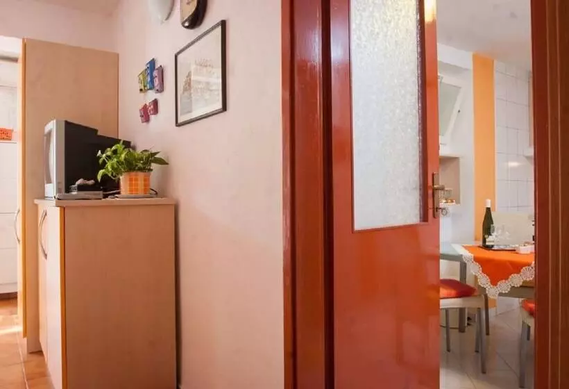 Apartment Sve
