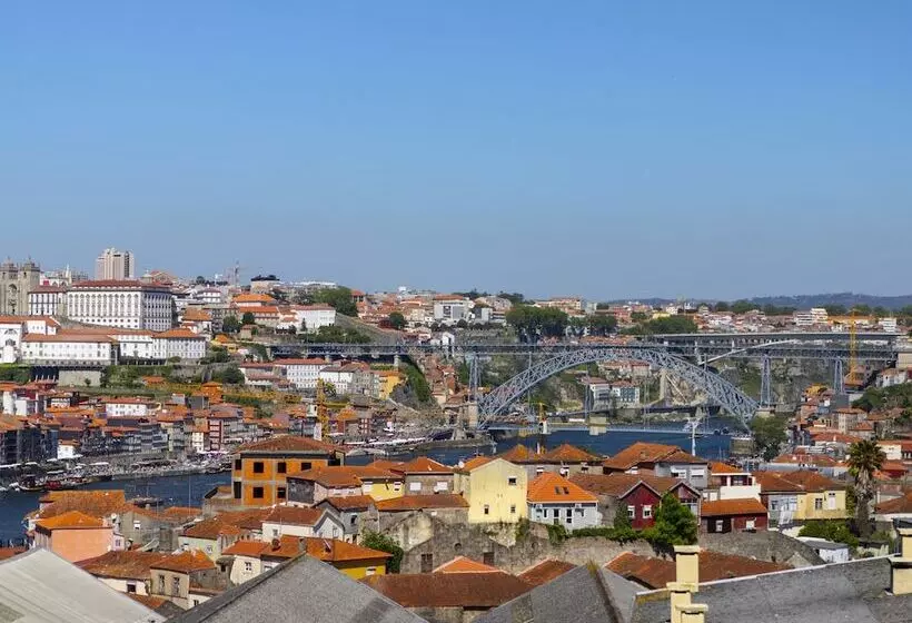 Blue River Apartments