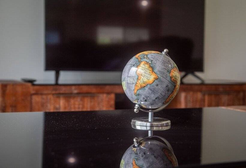 Great Escape Cannonvale