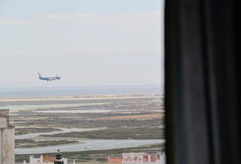 In Faro With Sea View