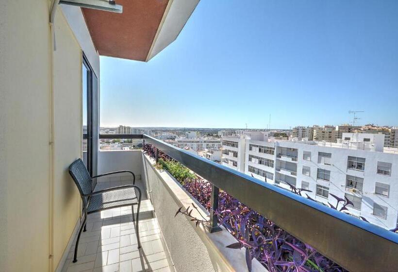 In Faro With Sea View