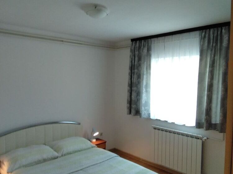 پانسیون Guesthouse Blazenka Hodak