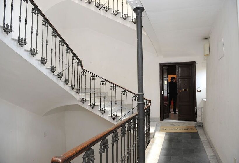 پانسیون Flowers Apartments