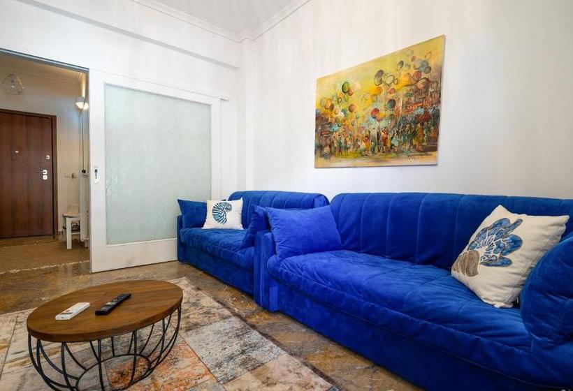 Unique Apartment In Glyfada Center