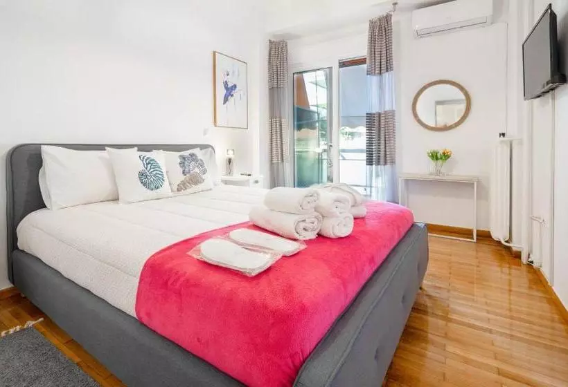 Unique Apartment In Glyfada Center